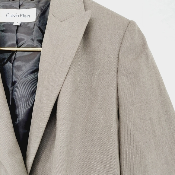 Calvin Klein Brown Tan Rayon Blend Business Casual Button Closure Blazer P3705 - Picture 4 of 8